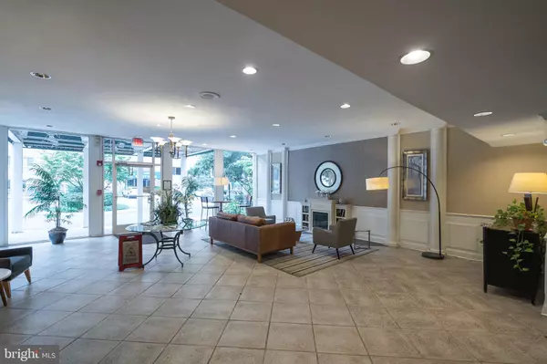 Fairfax, VA 22030,10570 MAIN ST #524