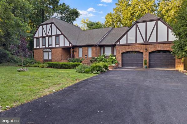 7054 IDYLWOOD RD, Falls Church, VA 22043