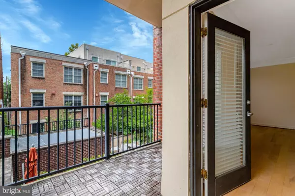 Alexandria, VA 22305,181 E REED AVE #204