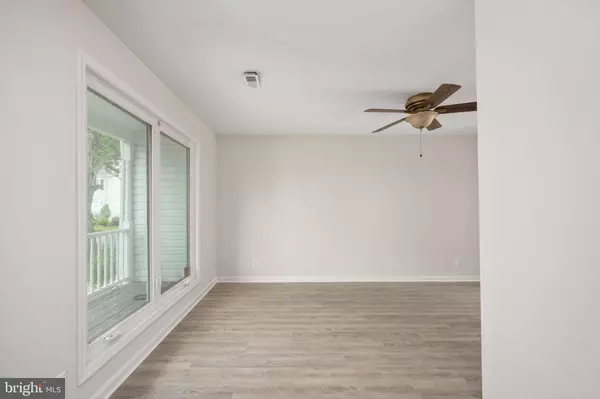 Stafford, VA 22556,113 POWHATAN CT #105
