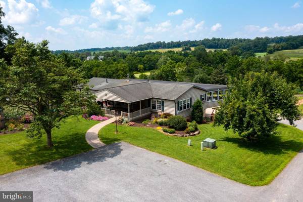 8486 ELIZABETHTOWN RD,  Elizabethtown,  PA 17022