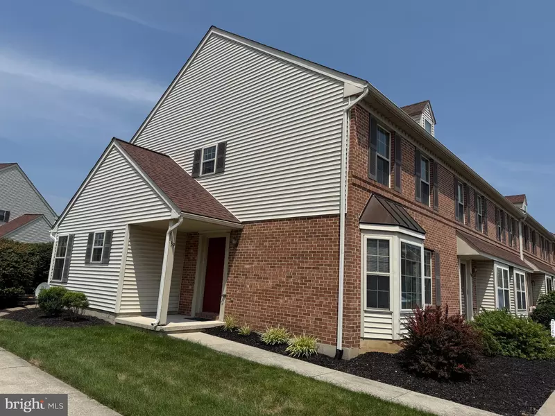 39 ACORN BLVD, Lancaster, PA 17602