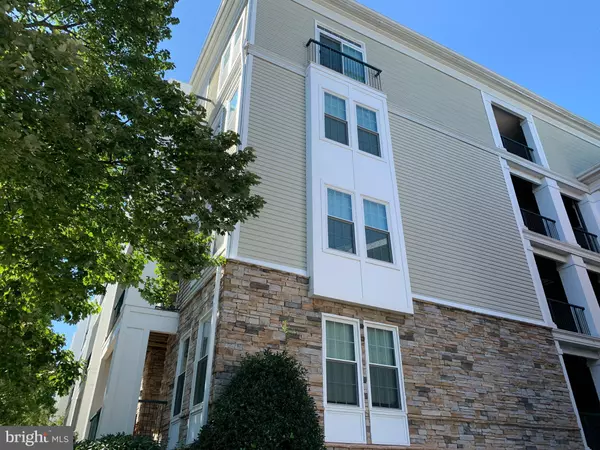 Arlington, VA 22206,2321 25TH ST S #2-213