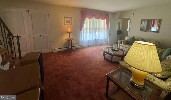 Ambler, PA 19002,459 EDGEWOOD DR