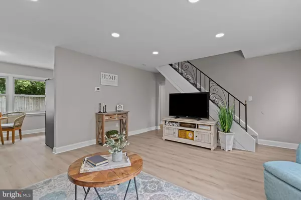 Levittown, PA 19057,14 IRIS RD