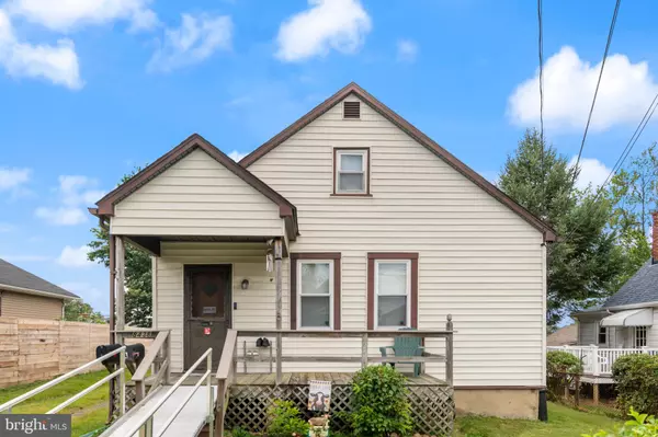 8438 CHURCH RD, Pasadena, MD 21122