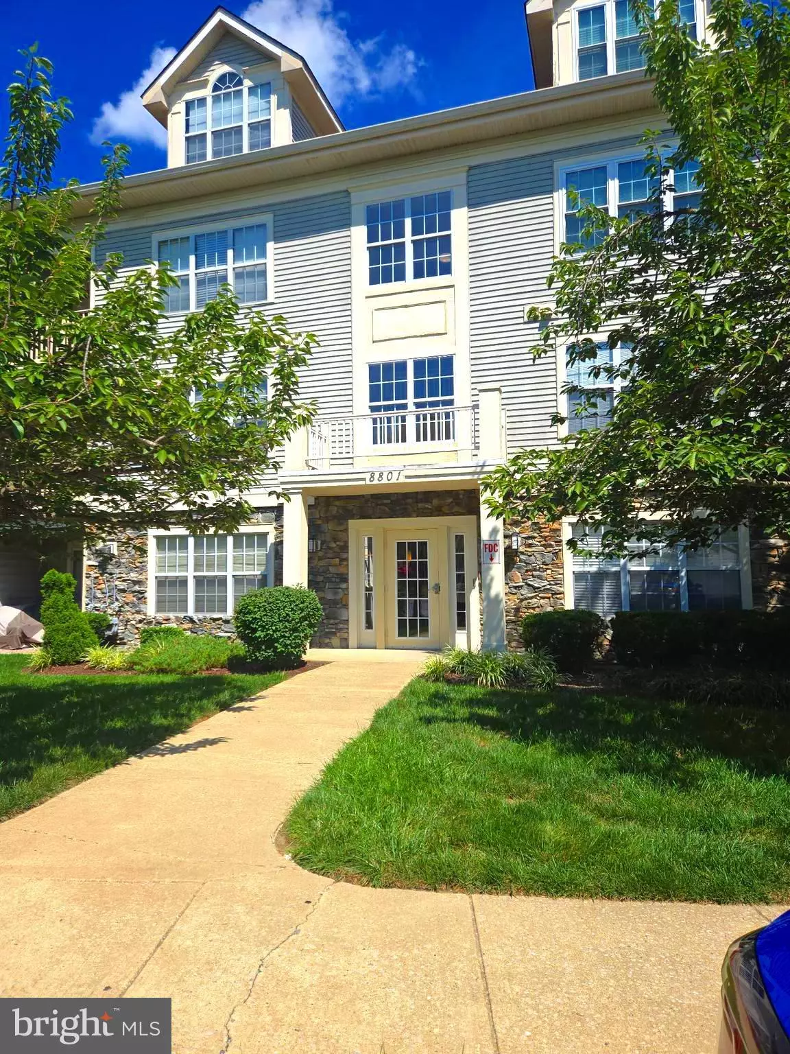 Baltimore, MD 21208,8801 STONE RIDGE CIR #T-2