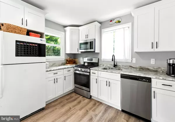 Bellmawr, NJ 08031,208 2ND AVE