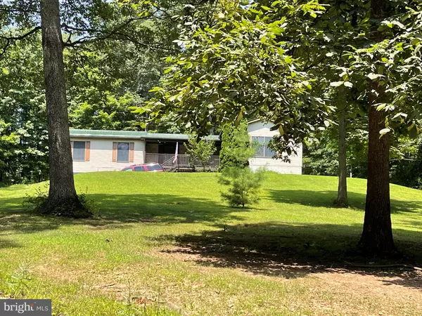 250 OAK LN, Mifflintown, PA 17059