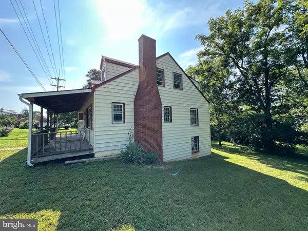 Boyce, VA 22620,201 N GREENWAY AVE
