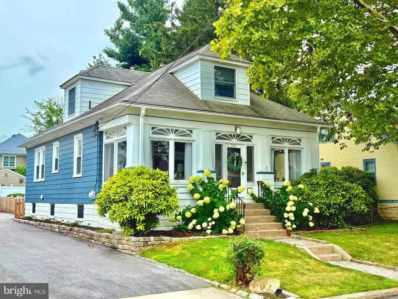 221 DALLAS RD, Willow Grove, PA 19090