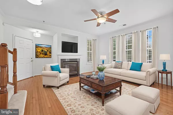 Fairfax, VA 22033,4651 RED ADMIRAL WAY #157