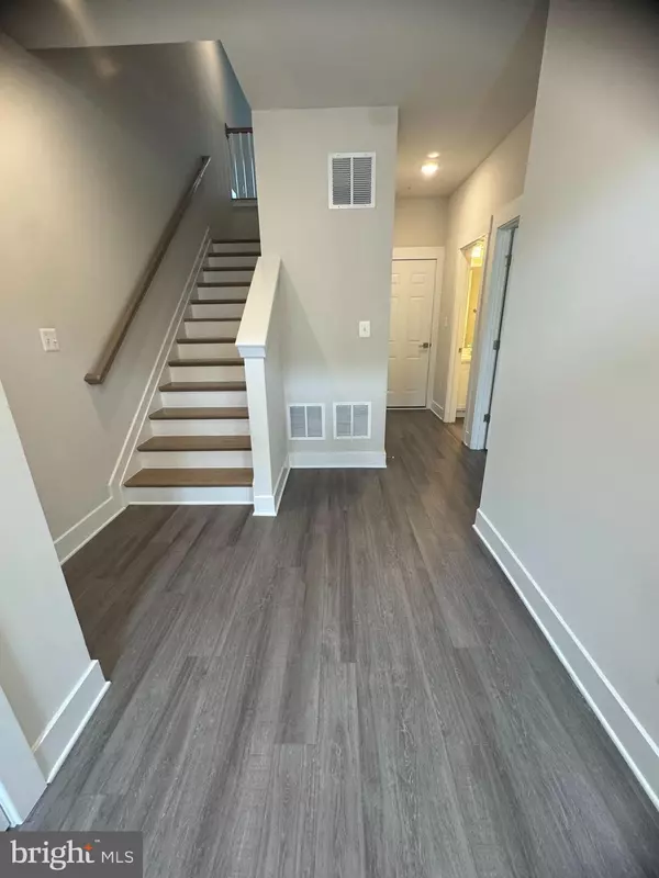 Frederick, MD 21701,203 POMEGRANATE LN