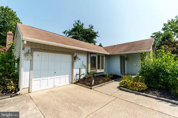 56 STRATFORD LN, Mount Laurel, NJ 08054