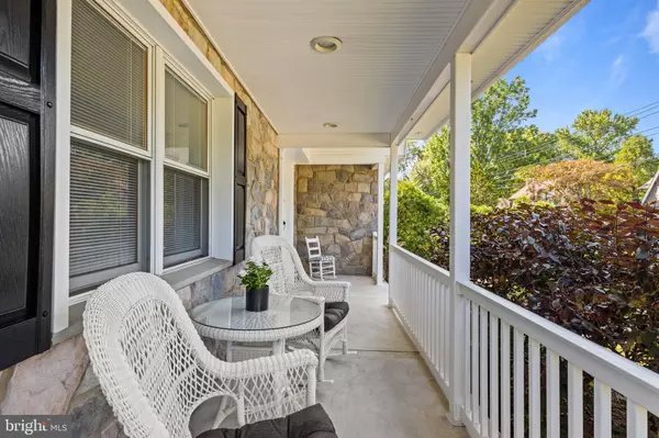 Swarthmore, PA 19081,403 HAVERFORD PL