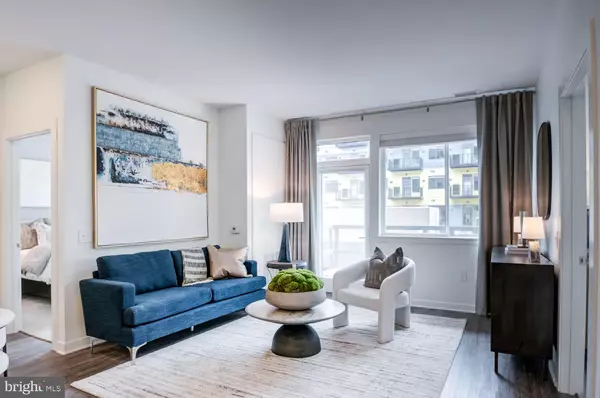 Philadelphia, PA 19123,501-31 N COLUMBUS BLVD #TOWNHOUSE + DEN