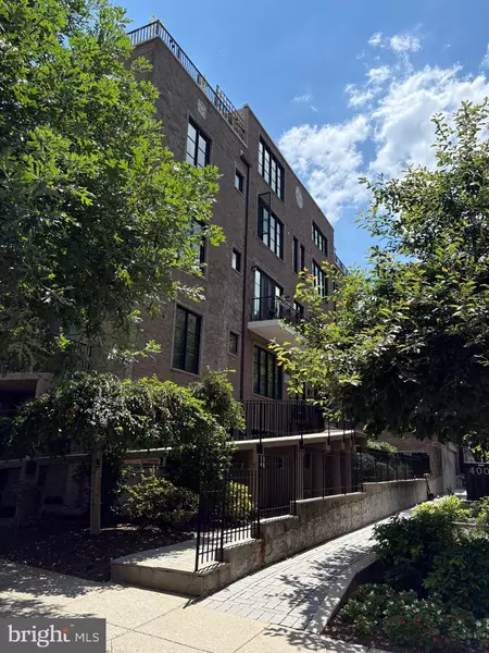 4004 EDMUNDS ST NW #7, Washington, DC 20007