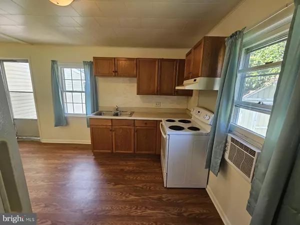 Curtis Bay, MD 21226,8002 FORT SMALLWOOD RD