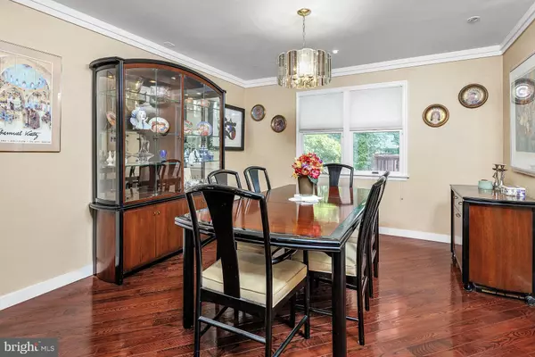 Cherry Hill, NJ 08003,508 TEAROSE LN