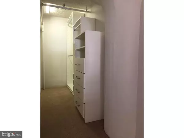 Philadelphia, PA 19103,2300 WALNUT ST #1B-625