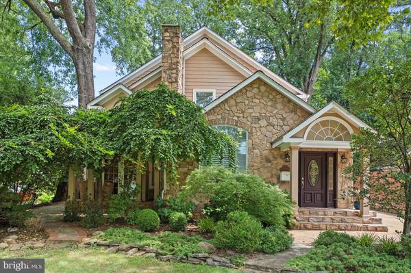 2131 GRAYSON PL, Falls Church, VA 22043
