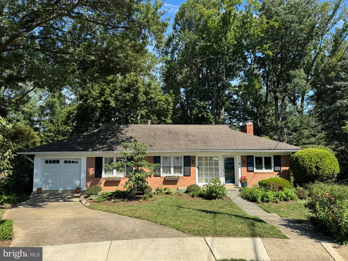 Arlington, VA 22207,3818 N RIDGEVIEW RD