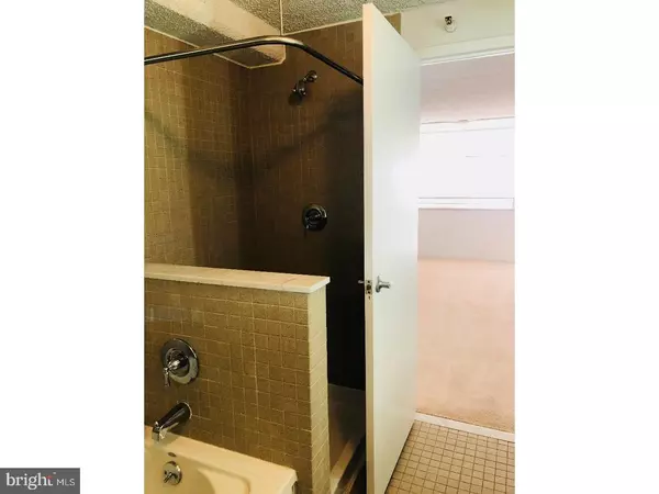 Philadelphia, PA 19103,2300 WALNUT ST #1B-532