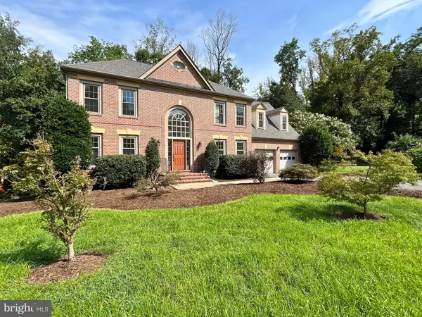 12720 KNIGHTSBRIDGE DR, Woodbridge, VA 22192