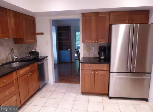 Rockville, MD 20852,21 ENGLISHMAN CT #163