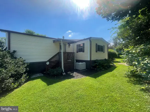 Lancaster, PA 17603,33 MADGE DR