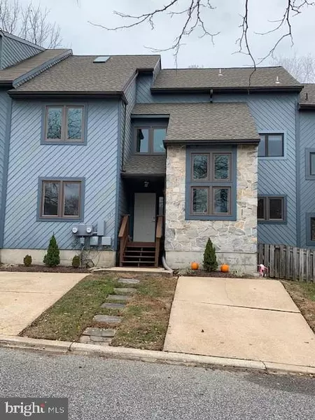 121 FOXFIRE DR, Newark, DE 19711