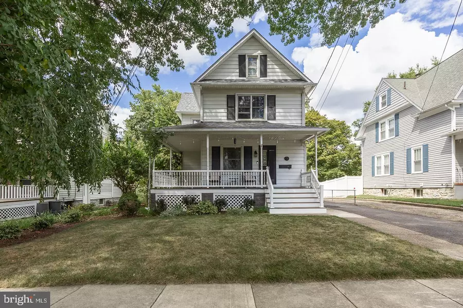317 W GRAISBURY AVE, Audubon, NJ 08106