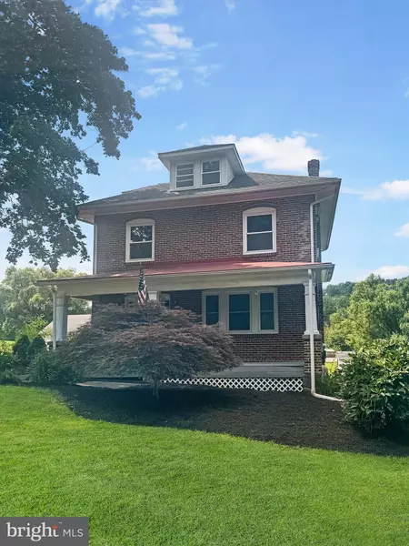 2209 N PLEASANTVIEW RD, Pottstown, PA 19464