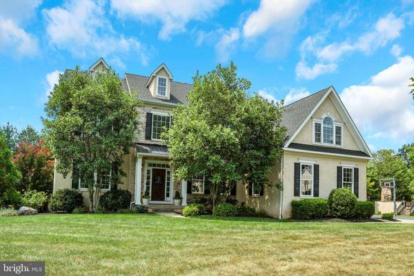 392 LANGBERG LN, Ambler, PA 19002