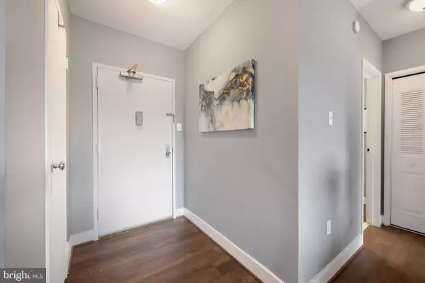 Arlington, VA 22203,4141 N HENDERSON RD #107