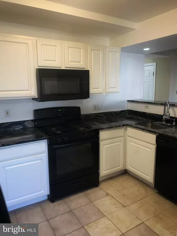 Landover, MD 20785,2500 MARKHAM #1