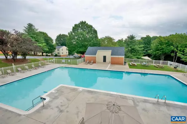 1221 VILLA LN #F, Charlottesville, VA 22903