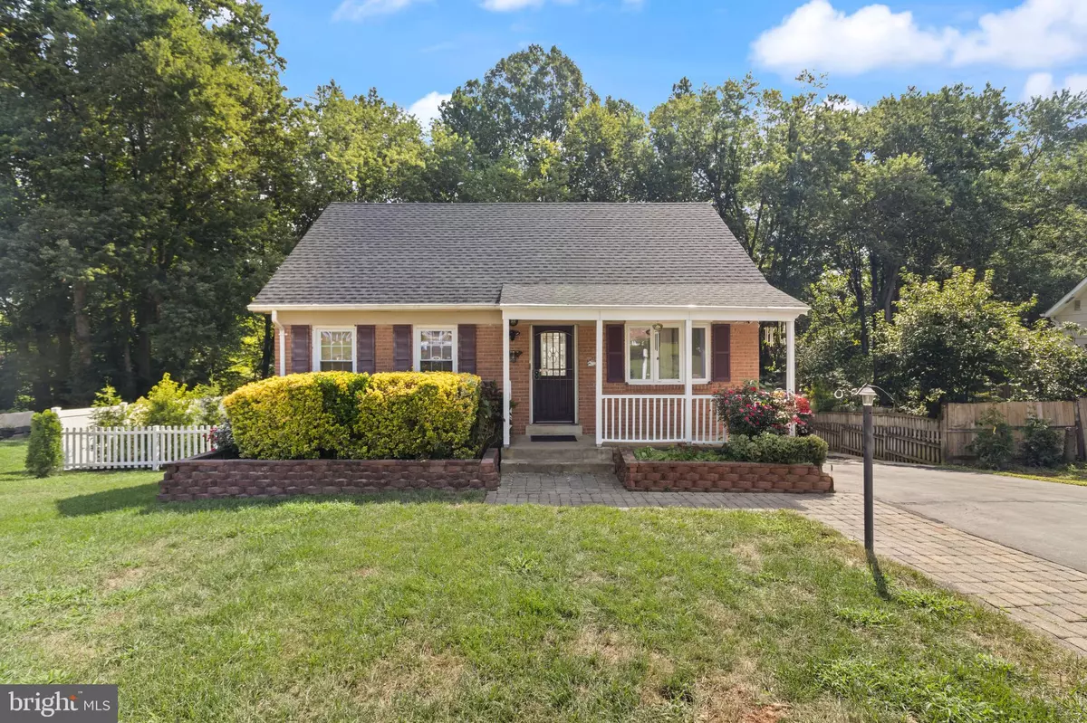 Woodbridge, VA 22193,13303 KENNY RD