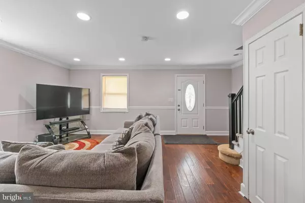 Baltimore, MD 21215,5711 NARCISSUS AVE