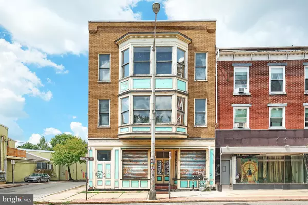 243 W MARKET ST, York, PA 17401