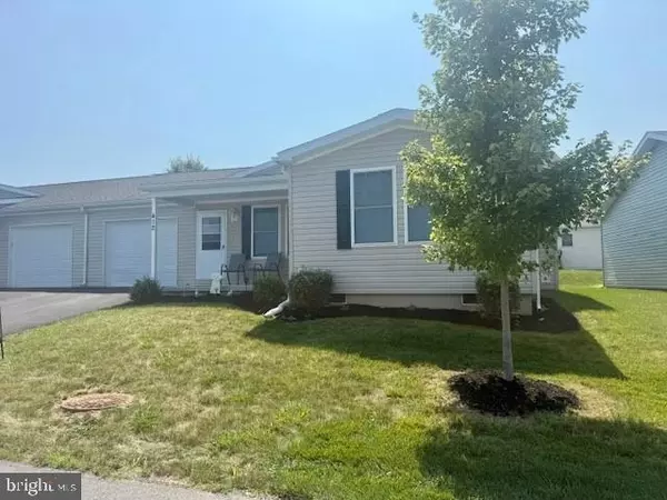 412 LEGO DR, Hollidaysburg, PA 16648