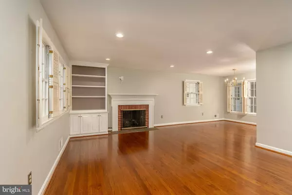 Bethesda, MD 20817,5806 CONWAY RD