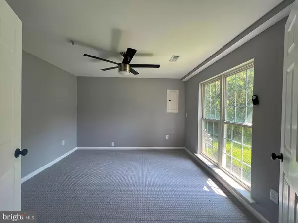 Middle River, MD 21220,9864 GREENBRIAR WAY