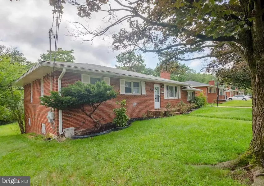 3200 LASSIE AVE, Suitland, MD 20746