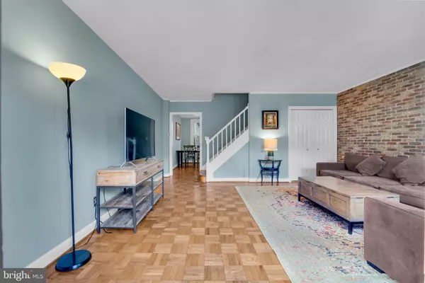 Arlington, VA 22204,1300 S BARTON ST #334