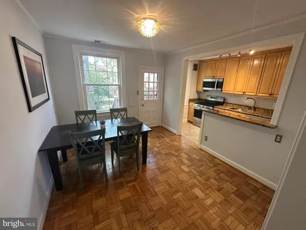 Arlington, VA 22204,1300 S BARTON ST #334
