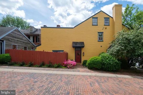 108 E VINE ST, Lancaster, PA 17602