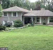 Bryn Mawr, PA 19010,327 STRATHMORE DR