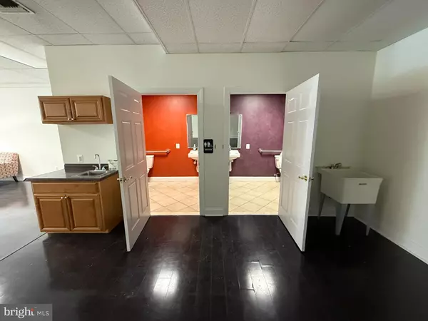 Exton, PA 19341,333 E LINCOLN HWY