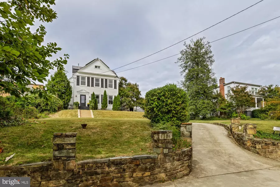 1308 LAWRENCE ST NE, Washington, DC 20017